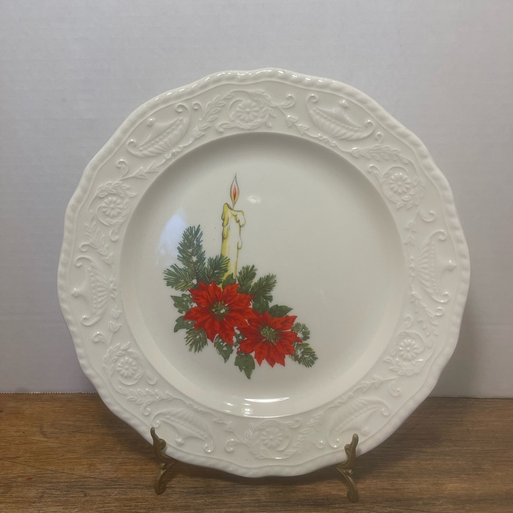 Vintage Adam Antique Canonsburg Pottery 9.75” Christmas Poinsettia Dinner Plate